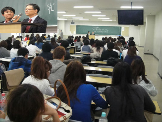  　　최용규 교수님께서 초청강연을 하고 계십니다. 