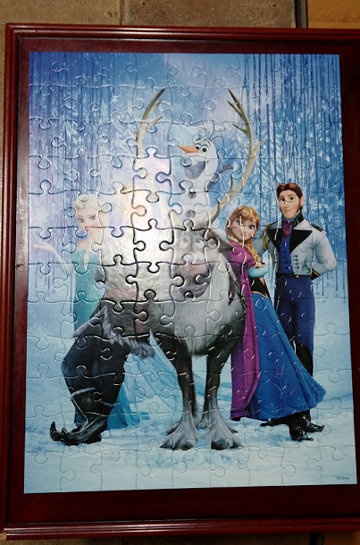 겨울 왕국 좋아하는 아이가 완성한 퍼즐