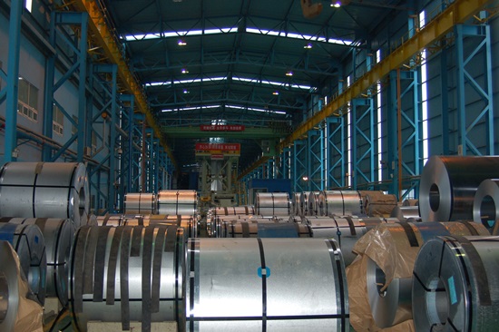따리엔에 진출한 한 철강기업의 제조 공정 모습