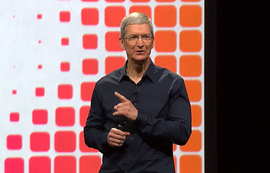 팀 쿡 애플 CEO가 6월 2일(현지시간) 미국 샌프란시스코에서 열린 WWDC2104 키노트에서 새 모바일 운영체제 iOS8 등을 발표하고 있다.(애플 키노트 영상 갈무리)