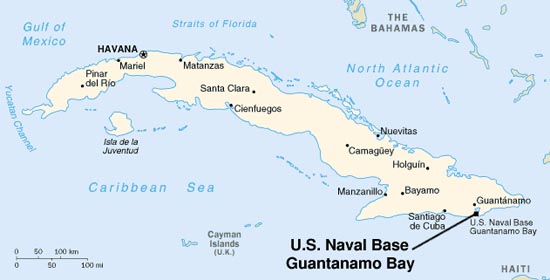 관타나모 만은 쿠바의 동남쪽 끝에 톱니 자국처럼 육지쪽으로 움푹 들어간 만입니다.