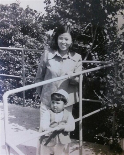 45년 전 꽃보다 아름다운 엄마와 함께 여수 오동도에서