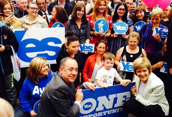 분리독립을 위한 유세 활동을 펼치는 스코틀랜드국민당(SNP)의 알렉스 새먼드 당수.