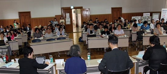 17일 오후 3시 대전 구)충남도청 대회의실에서는 '성매매방지법 시행 10주년 토론회'가 사)여성인권티움 주최로 개최됐다.