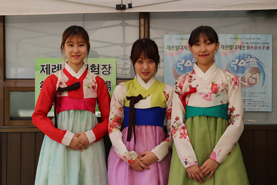 (왼쪽부터)윤지영,곽현지,이소진