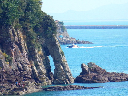 멀리서 본 코끼리바위