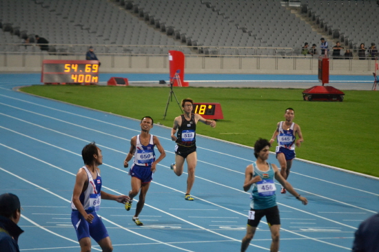 남자 400미터 T37 종목 결승, 6위로 들어오는 한국의 신유성 선수