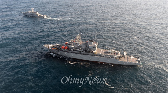 한국 해군 신형 구조함인 통영함의 모습. 