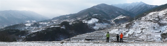  2일 오전 함양 마천면 도마마을 다랭이논 설경.