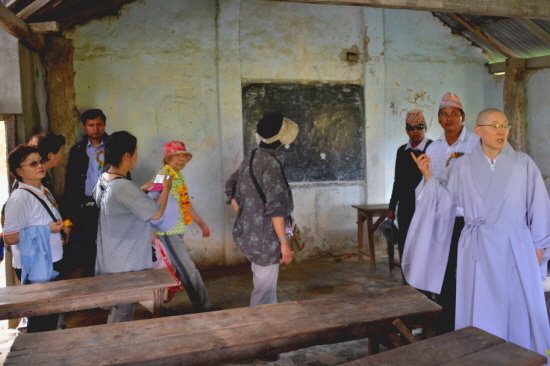 케이피 시토울라씨가 공부를 했다는 교실. 그는 이 교실에서 공부를 하여 네팔의 명문대학인 카트만두 트리부반 대학을 들어갔다.