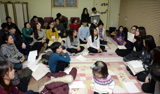  새들교육문화연구학교 11번째 시간은 생명의 교육을 고민하며 자신에게 생긴 변화를 풀어놓는 시간이었다. 