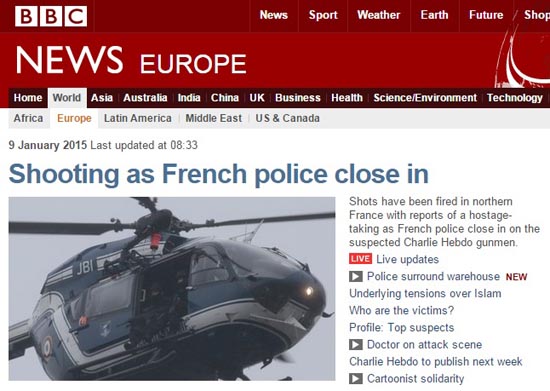 프랑스 경찰의 언론사 테러 용의자 추적 작전을 보도하는 BBC 뉴스 갈무리.