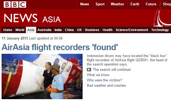 추락한 에어아시아 여객기의 블랙박스 발견을 보도하는 BBC 뉴스 갈무리.