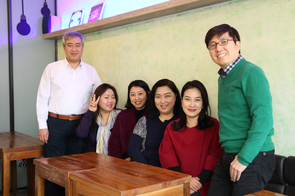 부천시립합창단 '정주는 도시락' 식구들 예쁘게 잘 찍어달라고 하셔서 다른 각도로 한 컷 더 촬영했습니다.