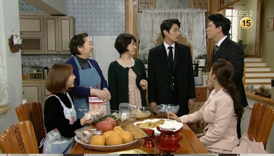  지난 15일 방영한 KBS 주말드라마 <가족끼리 왜 이래> 한 장면