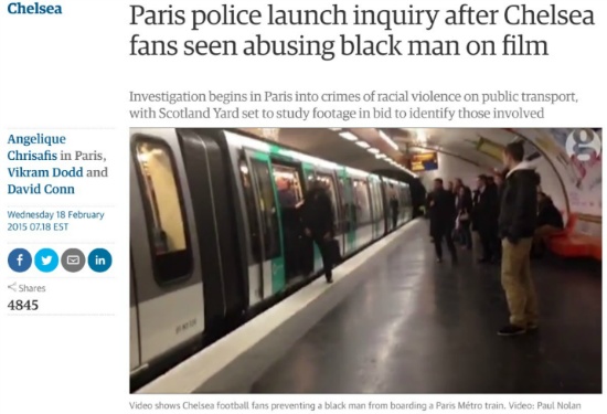 프랑스 파리 지하철역에서 일어난 영국 축구팬들의 인종차별 행위 영상을 보도하는 영국 <가디언> 갈무리. 열차 안의 승객들이 흑인 남성의 탑승을 저지하고 있다.