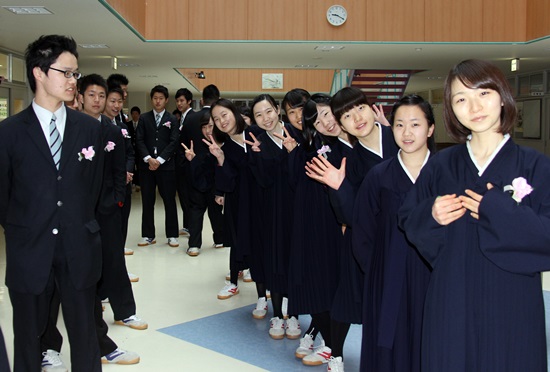 지난 1일 일본 규슈조선중고급학교(후쿠오카현 북규슈시) 고급부 57회 졸업식장 