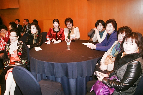 여성 회장의 취임식에는 수원여성단체연합회 회장단도 함께 자리를 했다