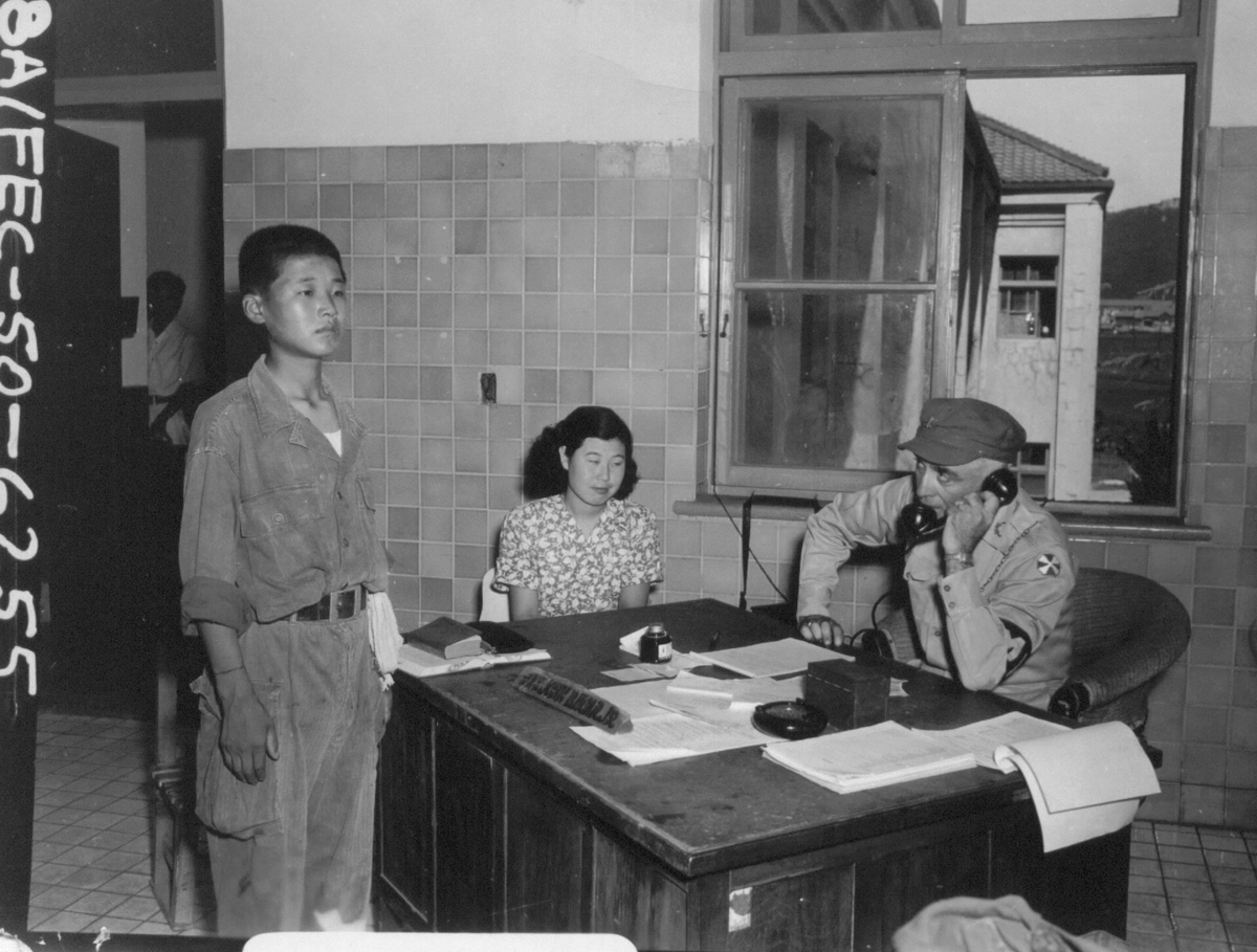 『약속』의 창작 영감을 불러일으킨 미국 국립문서기록관리청의 한국전쟁 사진(1950. 8. 18.)