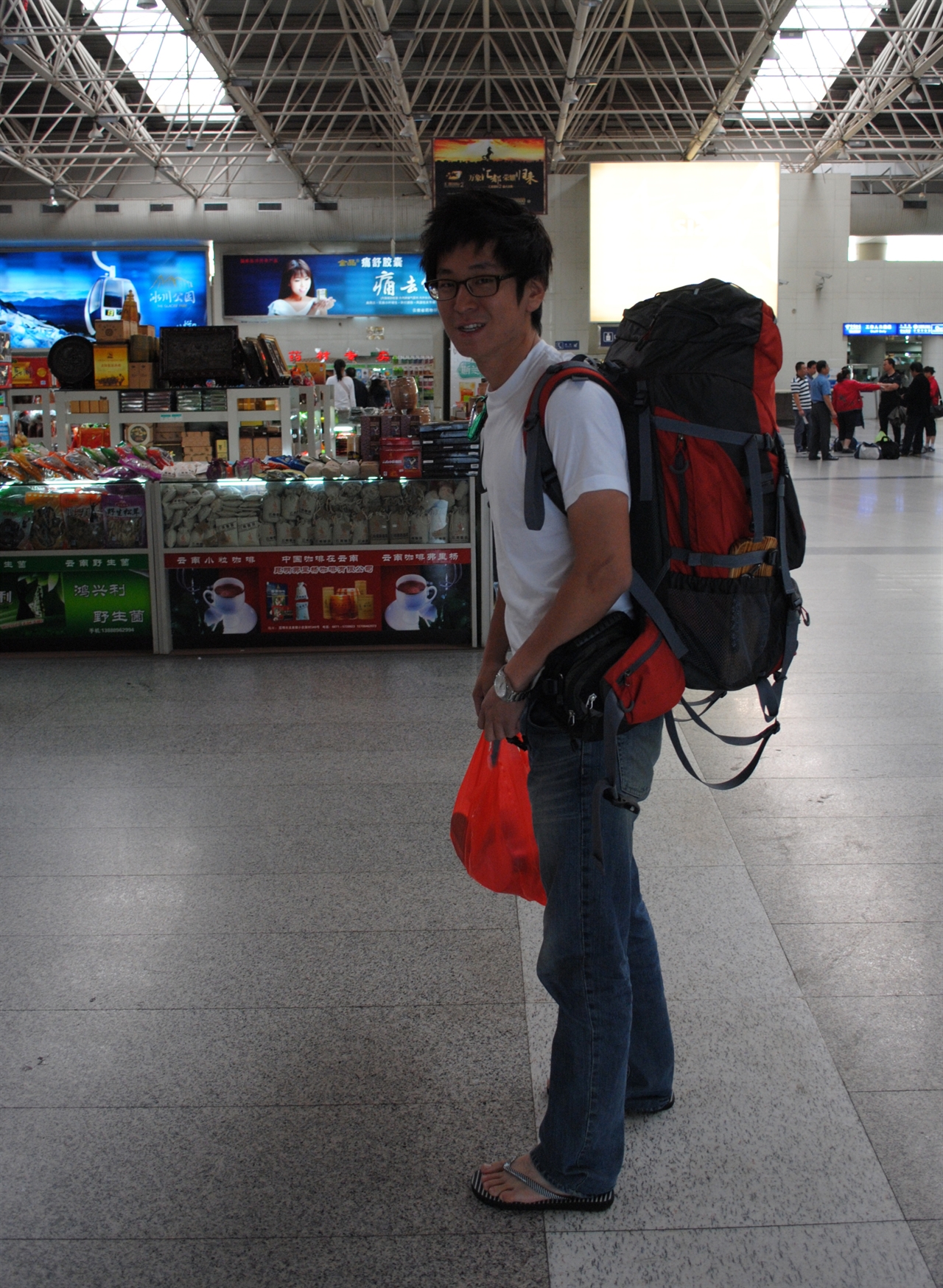 교환학생으로 중국에 간 원민씨는 열 달 만에 중국어 시험 HSK 고급을 땄다. 그 뒤로 5개월간 중국 곳곳을 여행했다.
