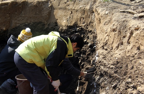 지난 2월 24일부터 일주일간 진행되었던 산내학살 유골 발굴 현장