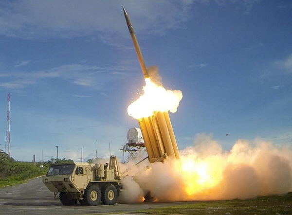 고고도미사일방어체계 사드(THAAD) 미사일 발사 장면.