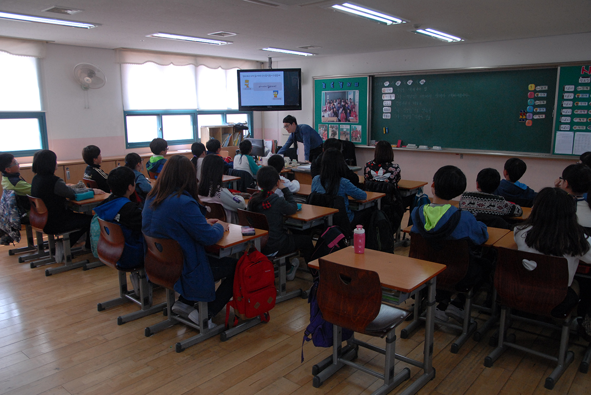 한 반 인원이 총 22명 초등학교 교실풍경