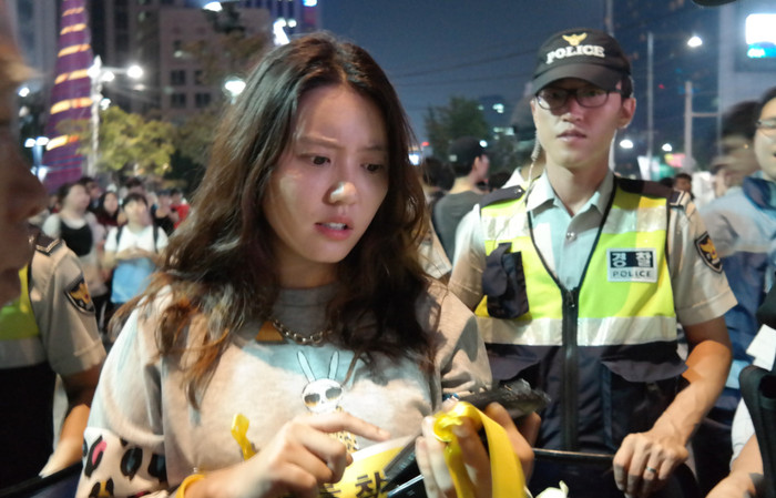 지난해 9월 6일 광화문 세월호 단식투쟁 현장을 방문한 홍가혜씨   