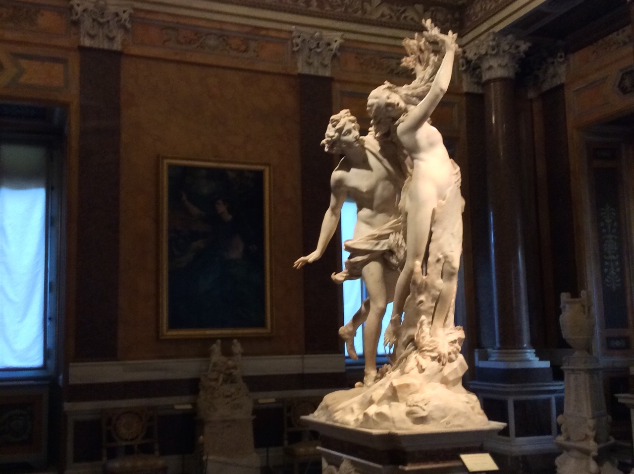 베르니니 '아폴론과 다프네' 로마 보르게세 미술관 (제 사춘기 시절, 그리움의 대상을 오랜 시간이 지나 이곳 보르게세 미술관에서 만났습니다.)