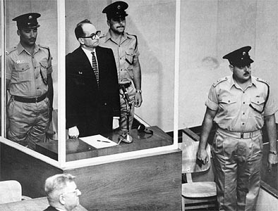 아돌프 아이히만(O. A. Eichmann, 1906~1962)은 제2차 세계대전 유대인 학살 전범으로 독일의 SS중령(최종계급)으로 유대인 문제에 대한 ‘최종 해결’, 즉 유대인 박해의 실무 책임자였다. 전쟁 직후 국제 전범으로 수배 중에 아르헨티나로 도피하여 이름을 바꾸고 15년 동안 살았다. 1960년 이스라엘 정보 기관 모사드에 체포돼 이스라엘에서 공개 재판 후에 1962년 5월 31일에 처형됐다. 재판 당시 그는 자신이 유대인을 박해한 것은 상부에서 지시해서 어쩔 수 없었다고 변명했으나 받아들여지지 않았는데, 한나 아렌트는 부당한 명령이라도 한 번 받아들이면 무비판적으로 그 부당한 명령을 수행하게 된다는 연구 결과를 얻었다. 즉 세상에 악이 존재하는 것은 인간의 도덕성이 모자라서가 아니라, 인간의 가치와 권리를 억압하는 사회·정치적 구조악에 대한 저항이 없기 때문이라는 사실을 밝혀낸 것이다.