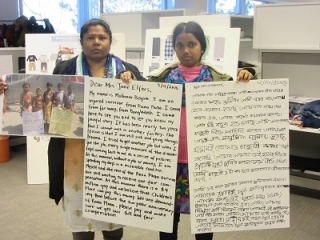 칠드런스 플레이스 본사 앞에서 시위 중인 방글라데시 노동활동가 칼포나씨와 라나 플라자 참사 생존자 마니르씨.