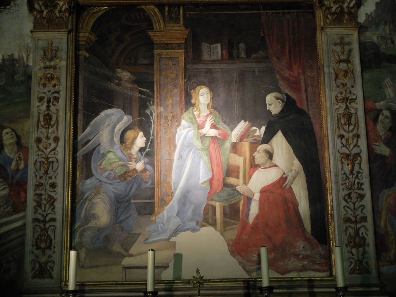 필리피노 리피 '수태고지' 로마 산타 마리아 소프라 미네르바 성당. 아버지 필리포 리피와 마찬가지로 '수태고지'에 주문자들을 그려 놓았다.