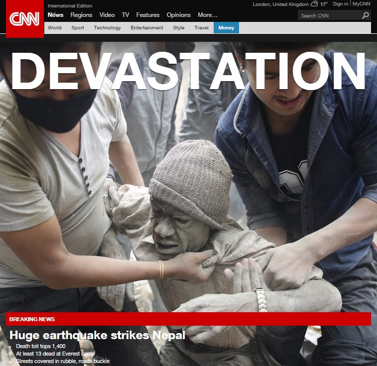 네팔에서 발생한 규모 7.9의 강진과 피해 규모를 보도하는 CNN 뉴스 갈무리.