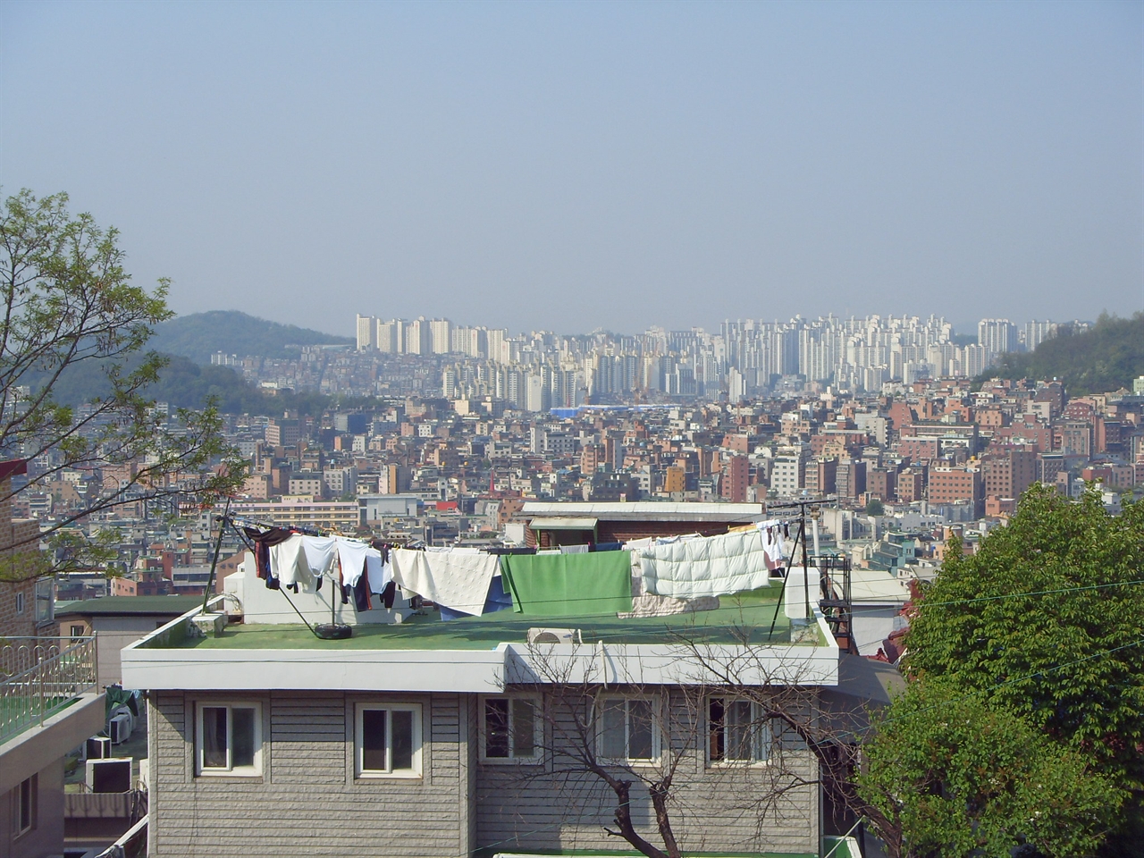  신림동 고시촌 전경.