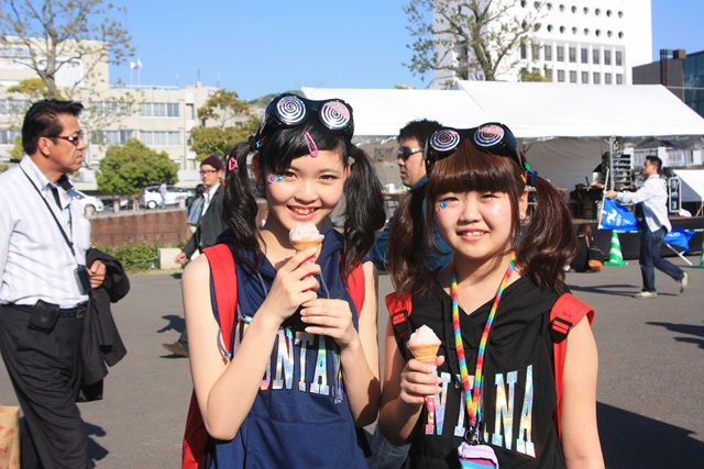 나가사키 범선축제를 구경온 일본여학생들