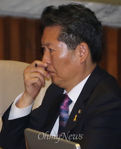 정청래 새정치연합 최고위원. 사진은 지난 5월 12일 국회 본회의에 참석했을 당시 모습.