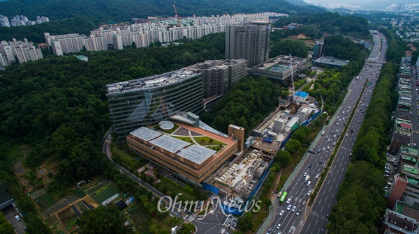  메르스 환자 발생으로 응급실을 폐쇄한 삼성서울병원