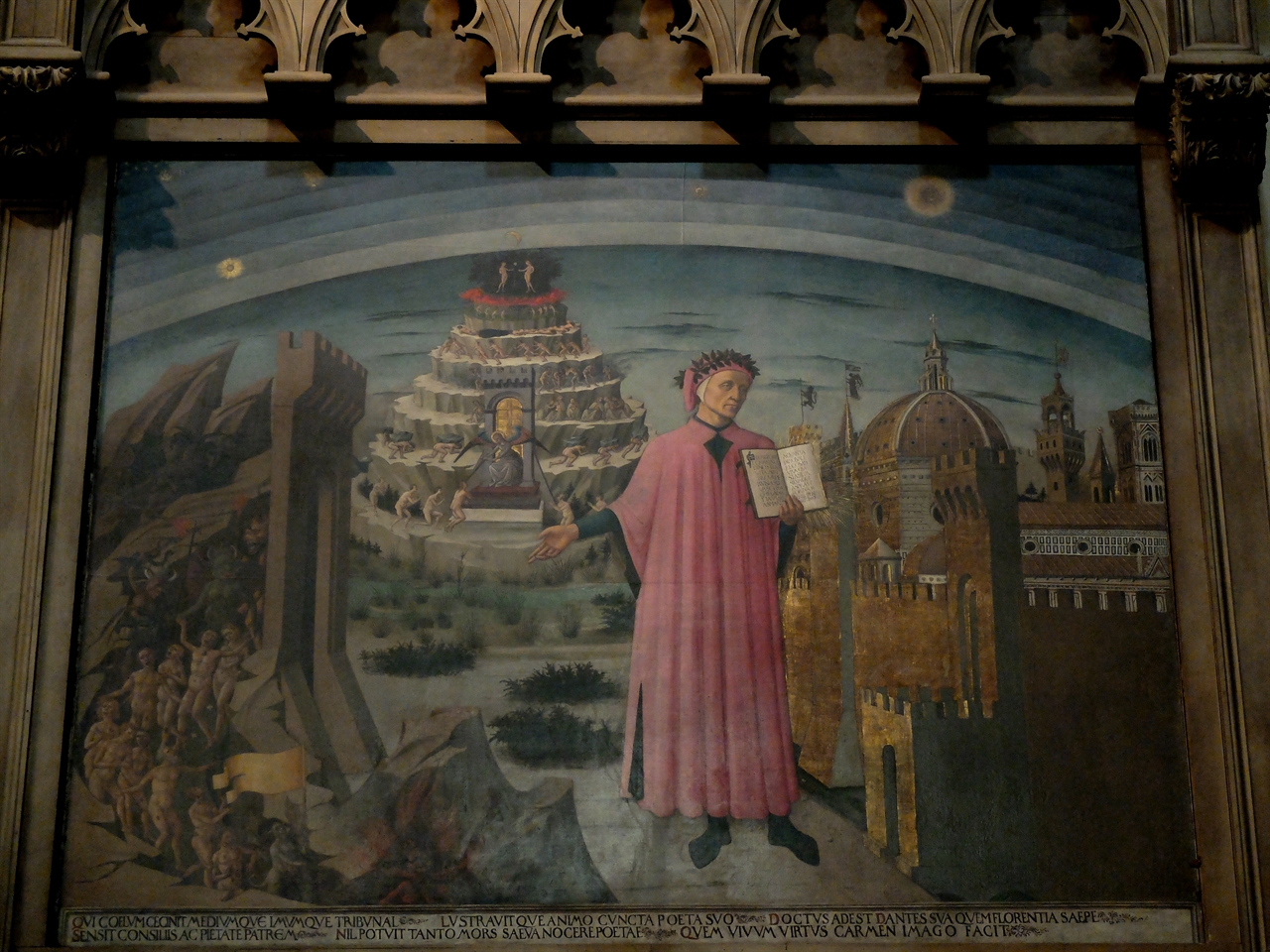 도메니코 디 미켈리노 ‘단테와 신곡’, 피렌체, 산타 마리아 델 피오레 성당. 자신은 볼 수 없었던 15세기 피렌체의 두오모를 배경으로 신곡을 들고 있는 단테의 모습입니다.