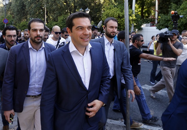지난 6일, 대통령궁 방문하는 그리스 치프라스 총리