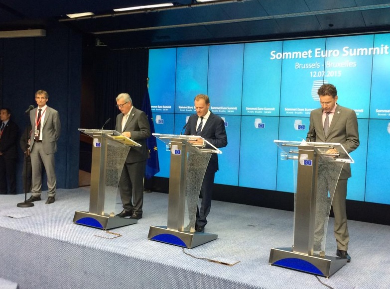 그리스 구제금융 개혁안 타결을 발표하는 유럽연합(EU) 정상회의 기자회견.