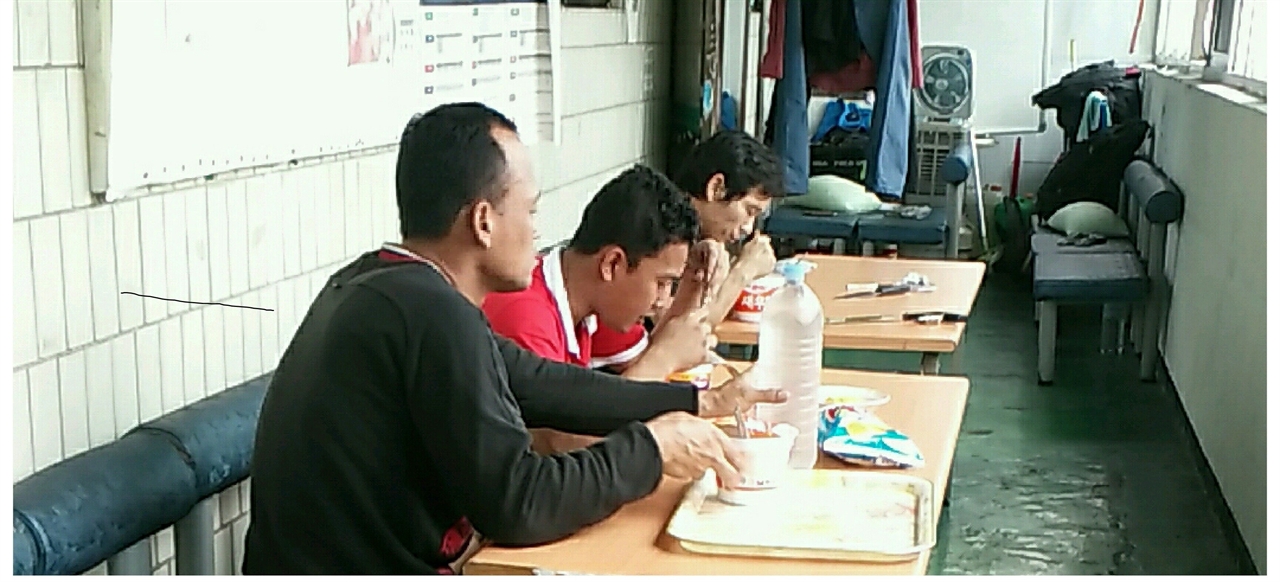 용인이주노동자쉼터 이용 중인 인도네시아 출신 이주노동자들