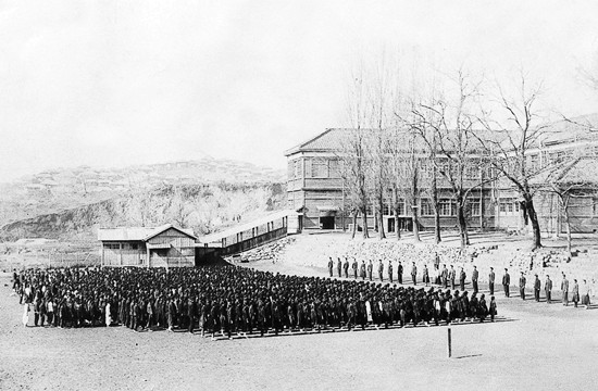  군산공립보통학교 조회광경(1920년대)
