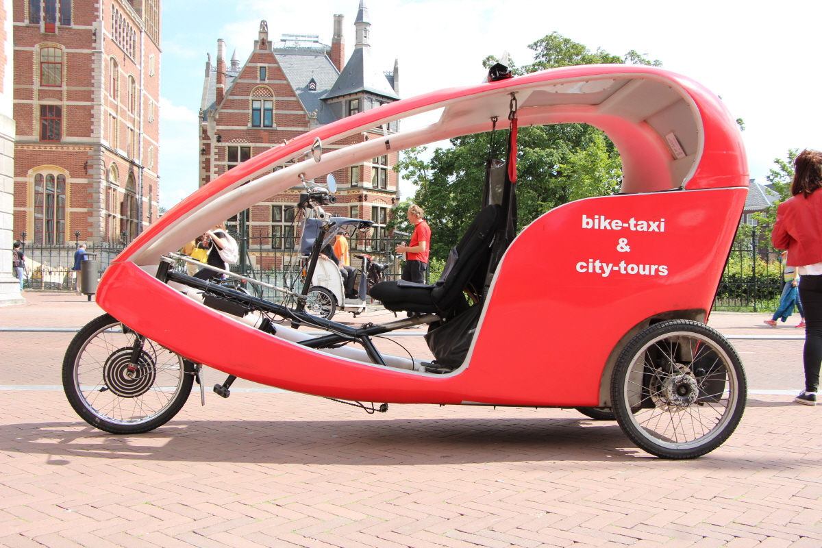 시티 투어를 위한 바이크 택시