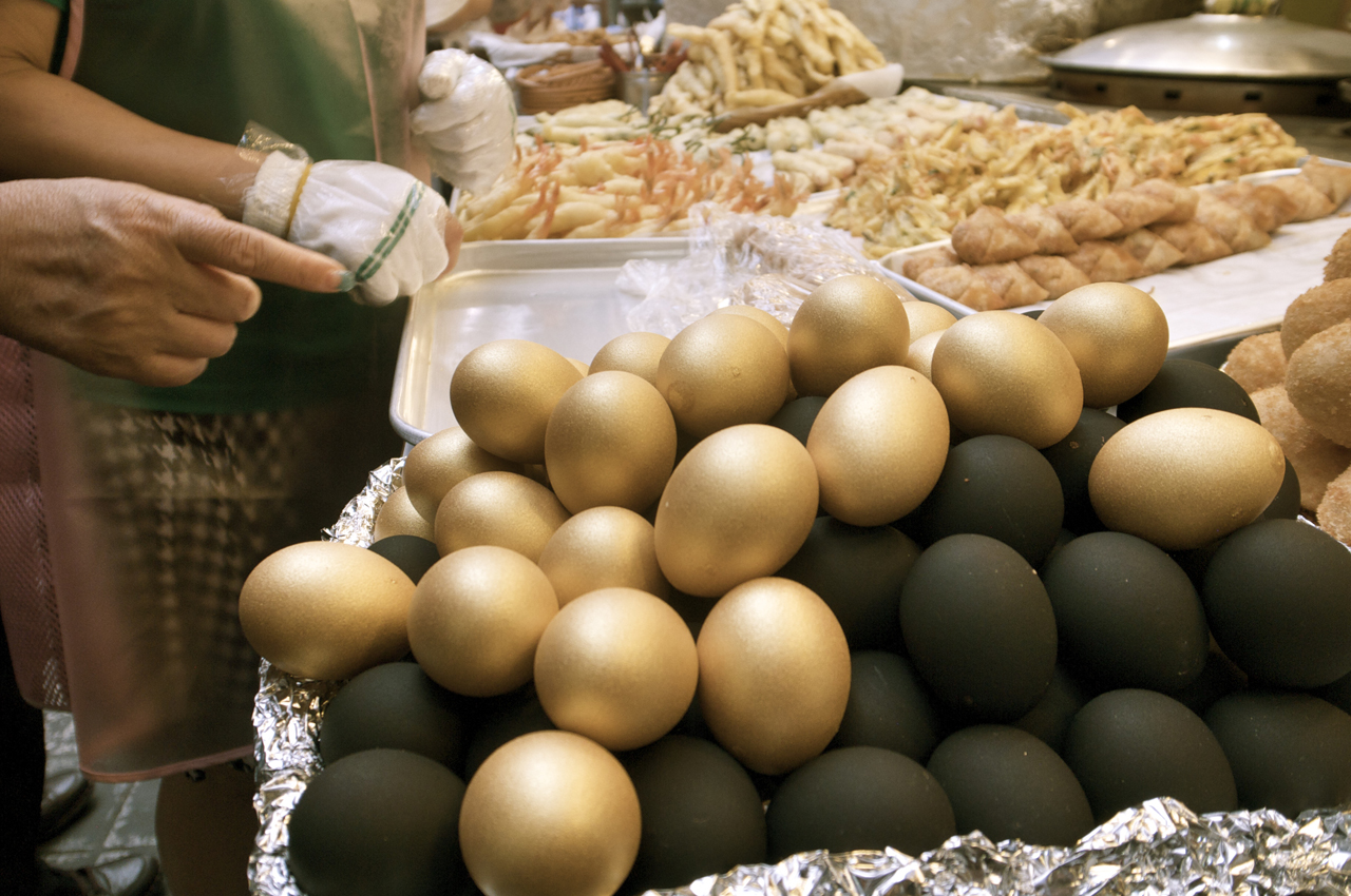 참숯란(검은색)과 황금알, 황금알은 어떻게 만들어진 것일까? 