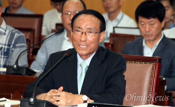 차준일 대전도시철도공사 사장 내정자가 지난 8월 31일 열린 대전시의회 인사청문간담회에서 답변을 하고 있다.