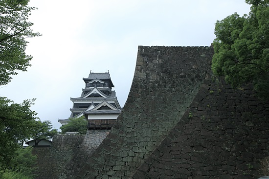 일본의 3대 명성, 난공불락의 구마모토 성의 위용.