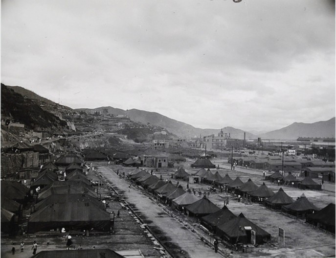  한국전 당시 부산 피난민촌