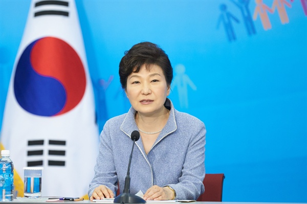  박근혜 대통령이 7일 대구 달성군 대구경북과학기술원에서 열린 대구광역시 업무보고 자리에서 발언하고 있다.