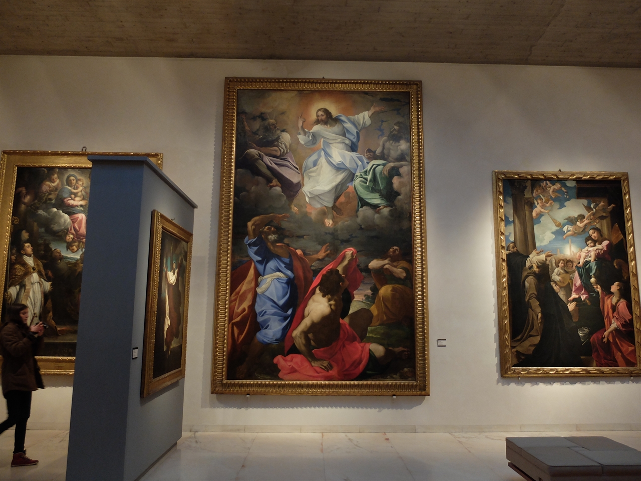 로도비코 카라치, '그리스도의 승천' 외. 볼로냐 국립 회화관. 르네상스 대가들의 장점들을 연구하여 절충주의적 형태를 띠게 된 '볼로냐 화파'의 핵심적 작가 로도비코 카라치의 작품들입니다. 