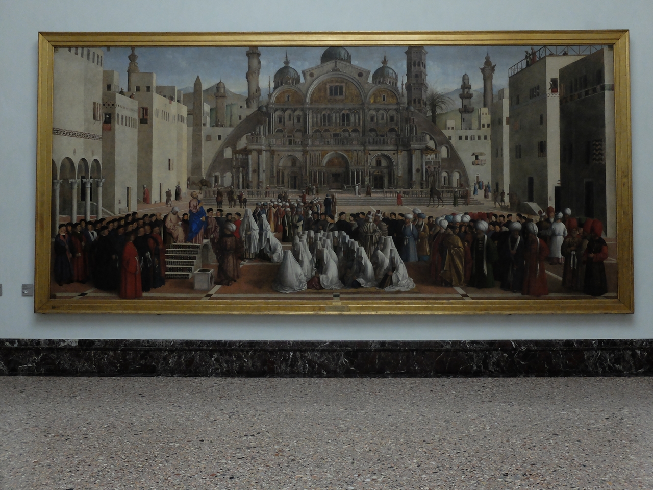 젠틸레 벨리니, 조반니 벨리니, '알렉산드리아에서 설교하는 성 마르코', 밀라노 브레라 미술관. 이 그림은 벨리니 형제가 함께 작업한 대작으로 이집트 알렉산드리아의 이국적인 풍광이 돋보입니다.